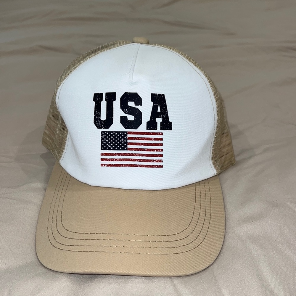 Trucker hat